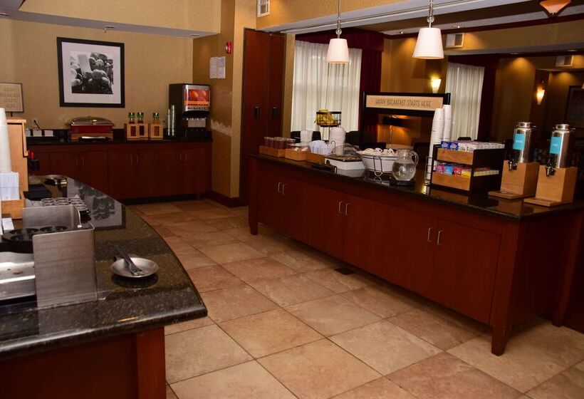 Отель Hampton Inn Indiana