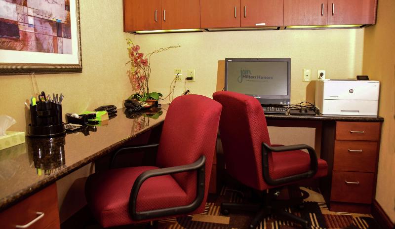 Отель Hampton Inn Indiana