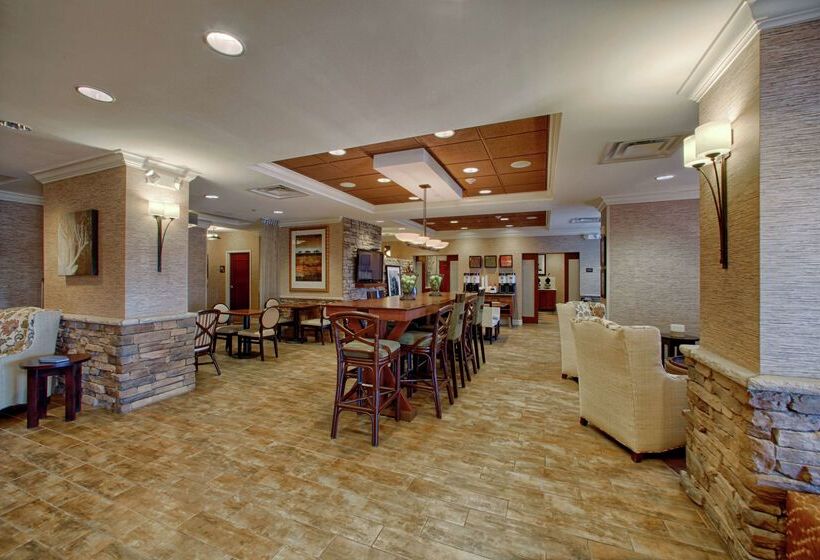 هتل Hampton Inn Atlantacanton