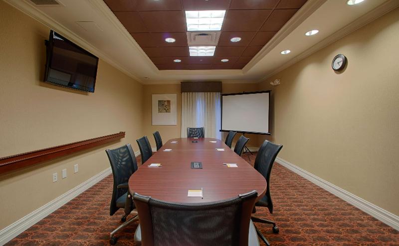 هتل Hampton Inn Atlantacanton