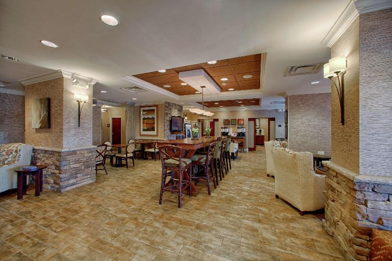 هتل Hampton Inn Atlantacanton