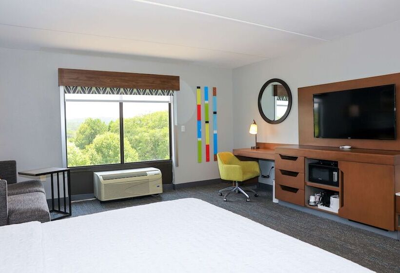 هتل Hampton Inn Atlantacanton