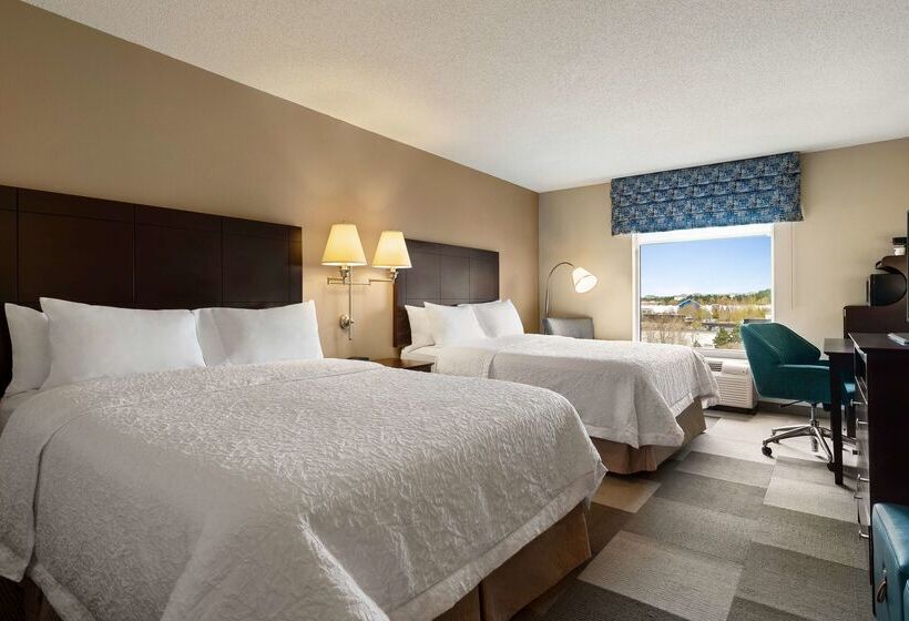 هتل Hampton Inn & Suites Atlanta Airport West/camp Creek Pkwy