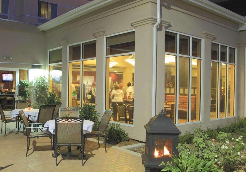 هتل Hilton Garden Inn Clovis