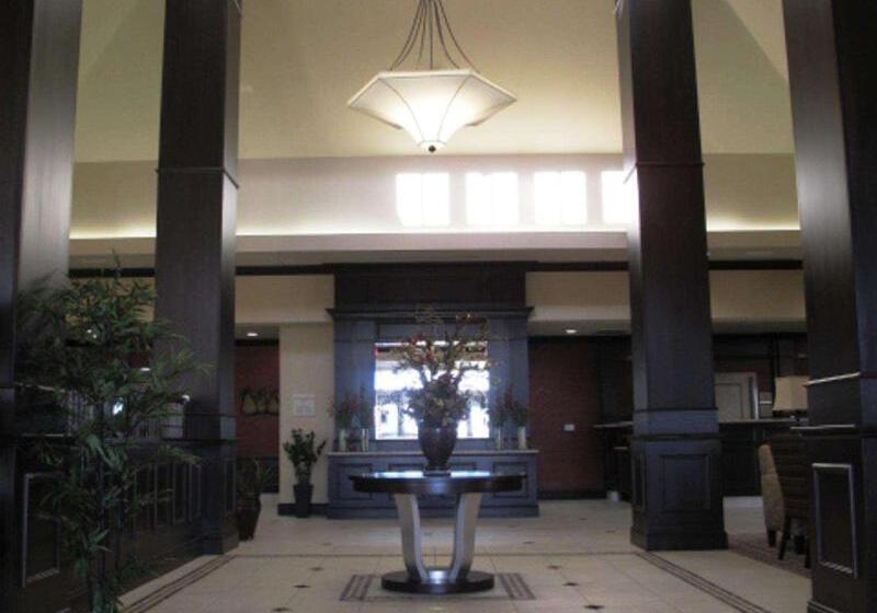 هتل Hilton Garden Inn Clovis