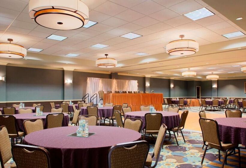 هتل Hilton Garden Inn Omaha East/council Bluffs