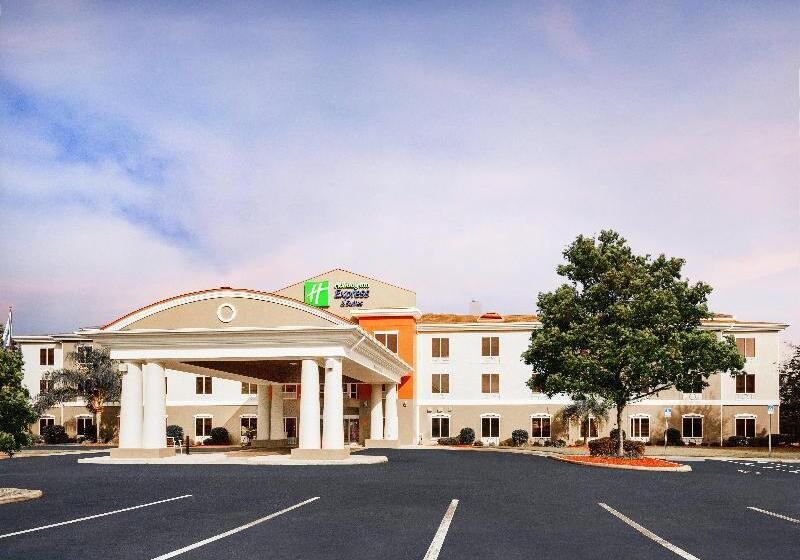 Holiday Inn Express Hotel & Suites Inverness, An Ihg
