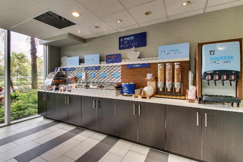 فندق Holiday Inn Express West Palm Beach Metrocentre, An Ihg