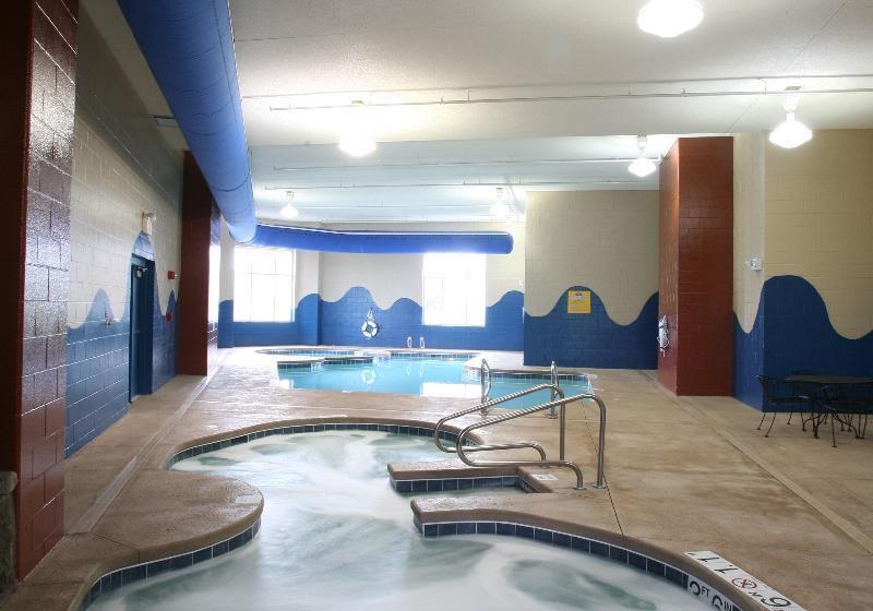 هتل Holiday Inn Omaha Downtown   Waterpark, An Ihg