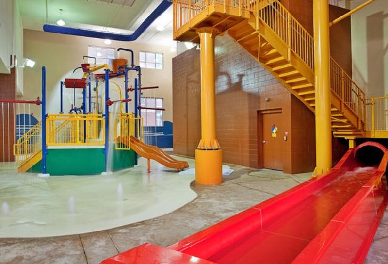 هتل Holiday Inn Omaha Downtown   Waterpark, An Ihg