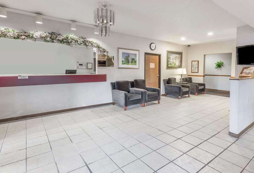 酒店 Howard Johnson By Wyndham Manteno