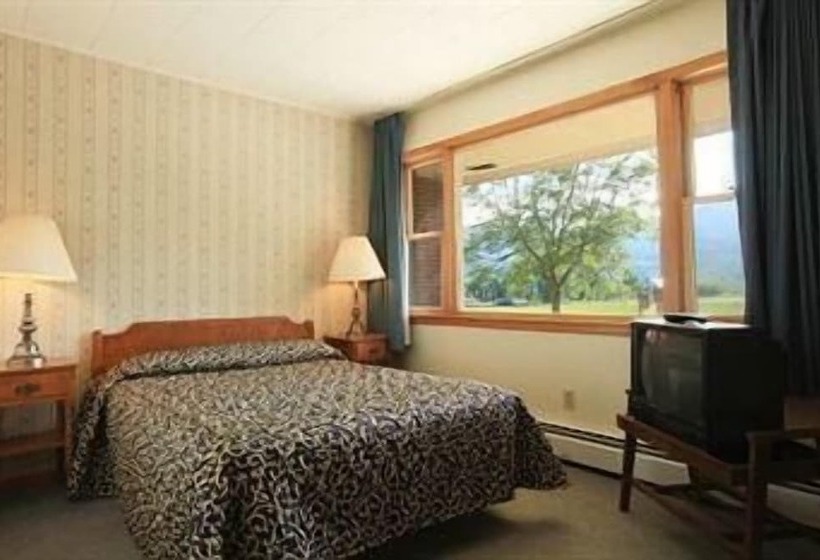 فندق Ladd Brook Inn