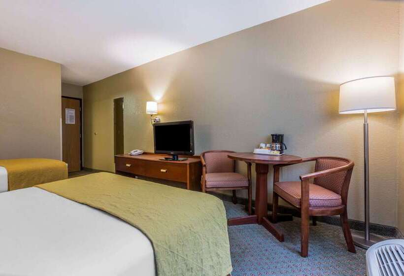 فندق Quality Inn Hyde Park   Poughkeepsie North