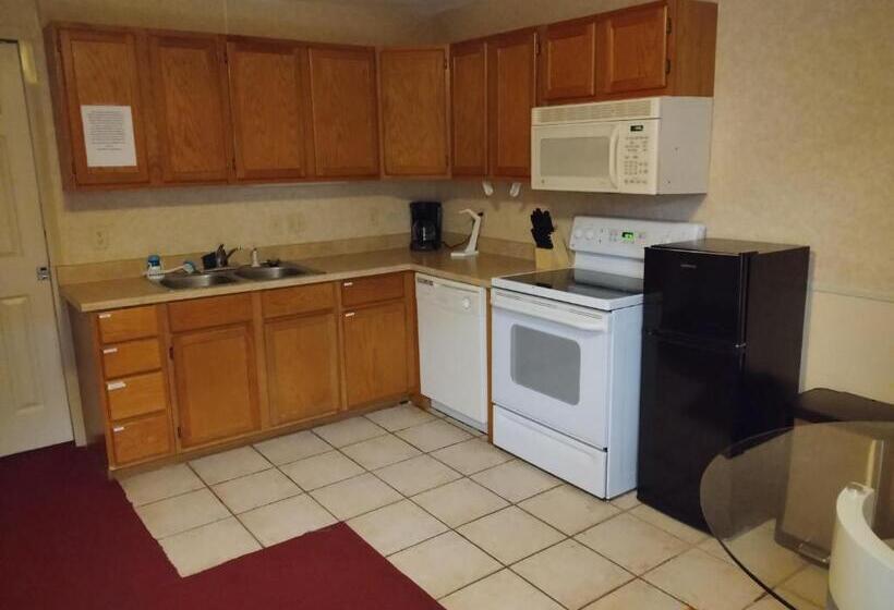 Отель Stay Wise Inn Cedaredge