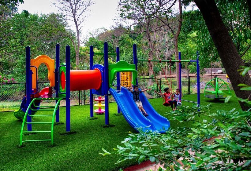 בית מלון כפרי Gateway Nashik