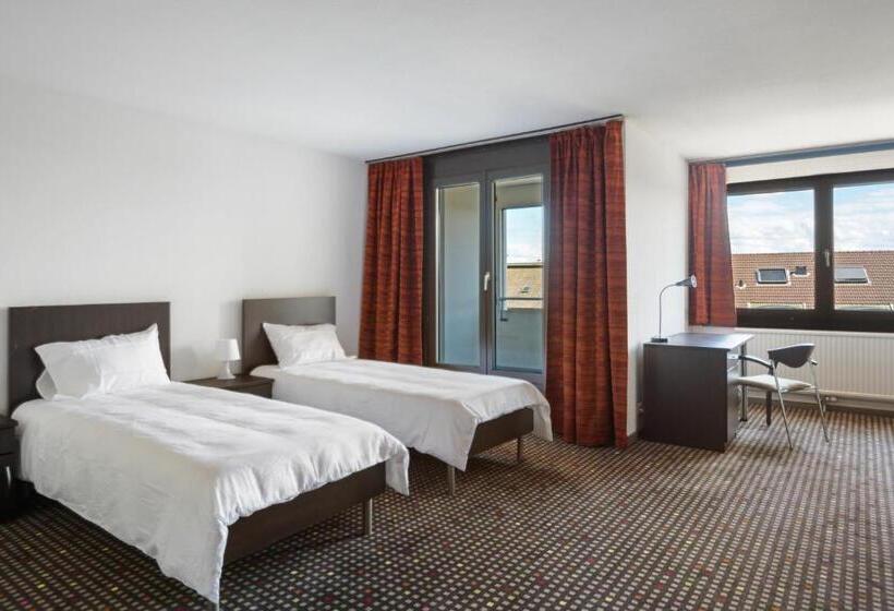 فندق Neuchatel City