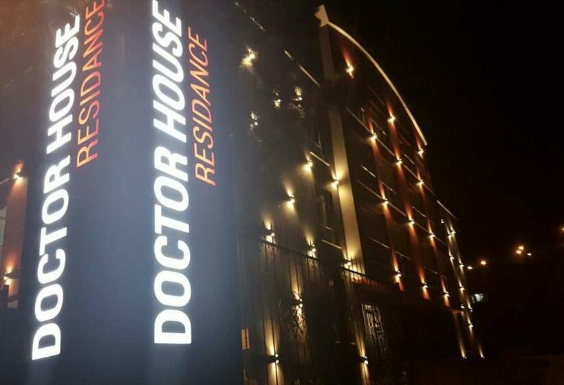 هتل Doctor House