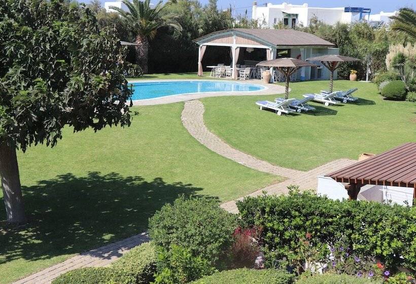 Ammos Naxos Exclusive Apartments & Studios