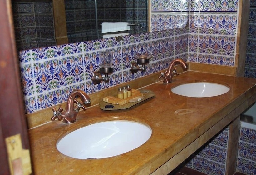 Assaha Hotel