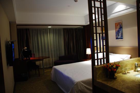 Baolong Homelike Hotel (Wusong Branch)