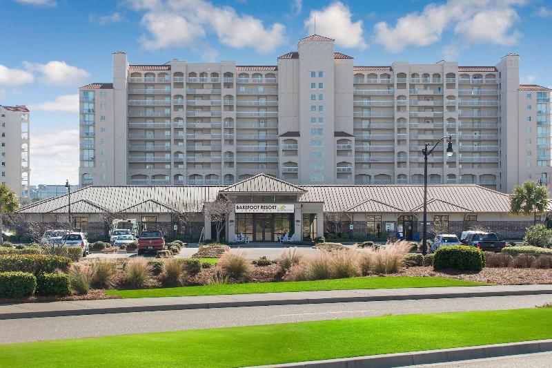 Barefoot Resort & Yacht Club