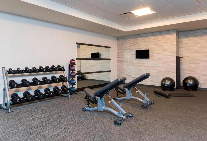 هتل Courtyard Louisville Downtown