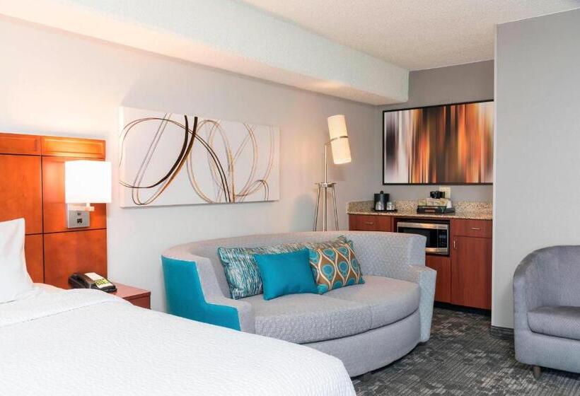 هتل Courtyard Louisville Downtown