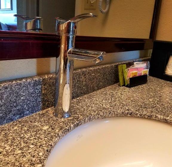 فندق Days Inn & Suites By Wyndham Clermont