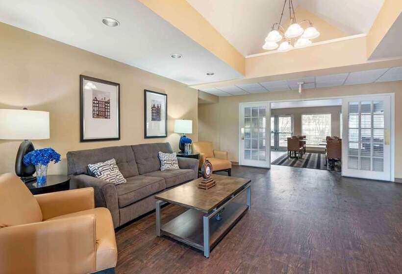 ホテル Extended Stay America Suites  Cincinnati  Blue Ash  Reed Hartman