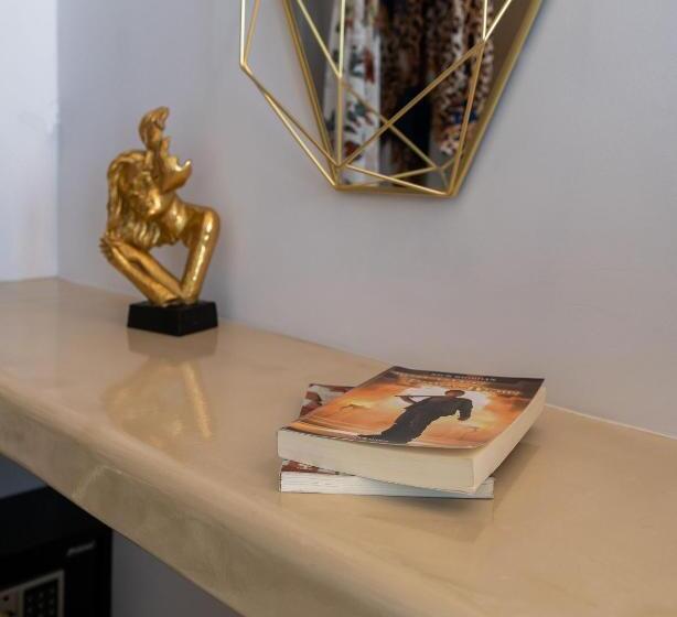 هتل Golden Star