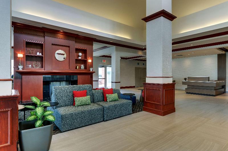 בית מלון כפרי Hilton Garden Inn Indianapolis Airport