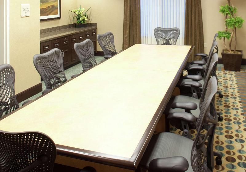 هتل Hilton Garden Inn Sioux Falls South