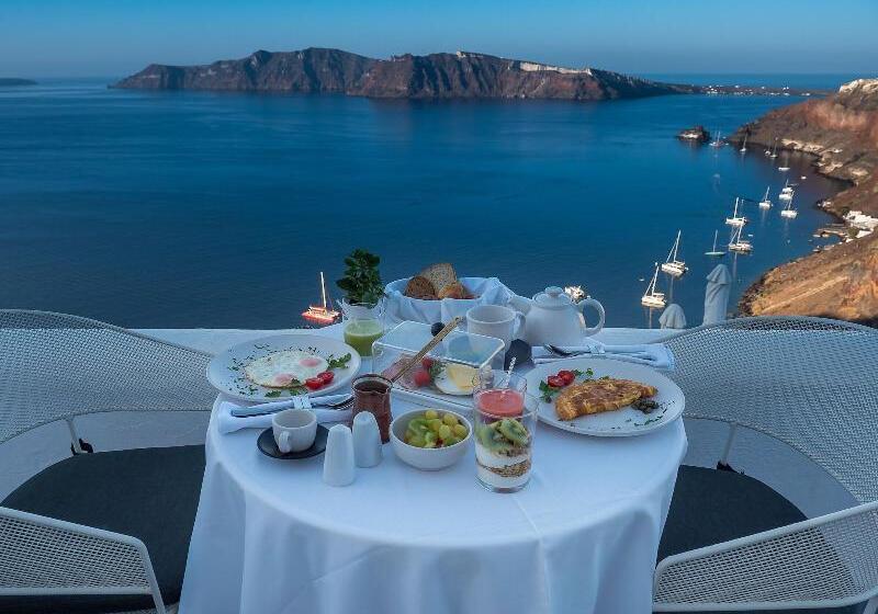 هتل Ikies Santorini