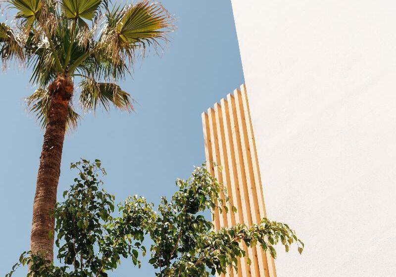 فندق Petradi Beach Lounge