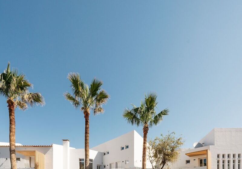 فندق Petradi Beach Lounge