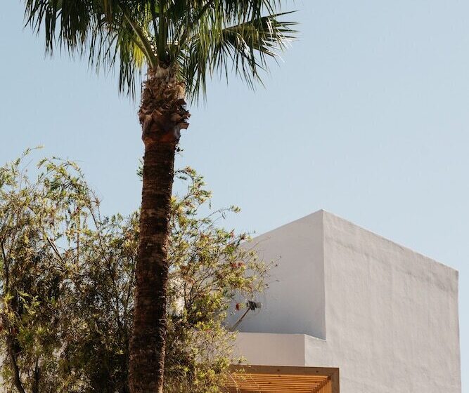 فندق Petradi Beach Lounge