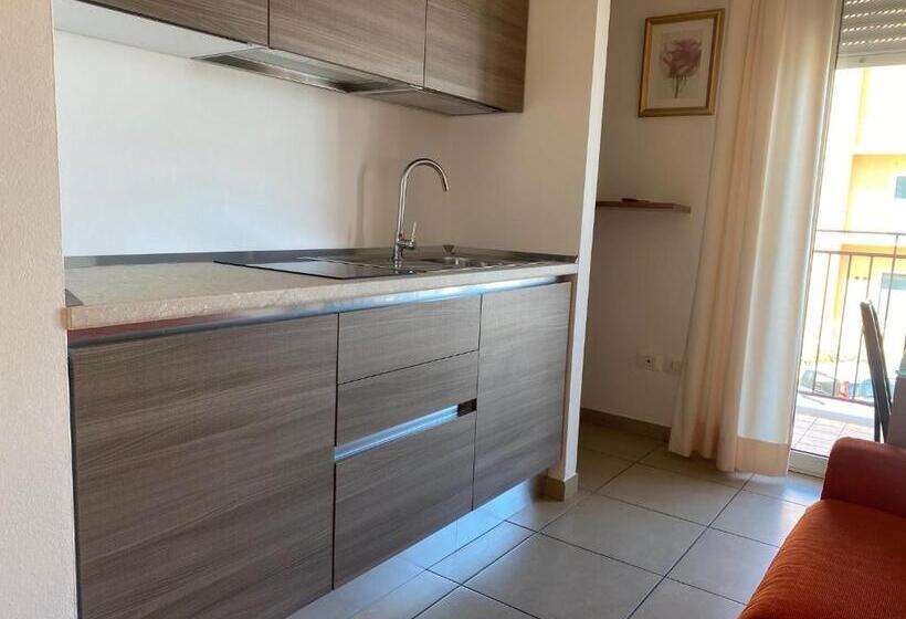 هتل Residence Roxy
