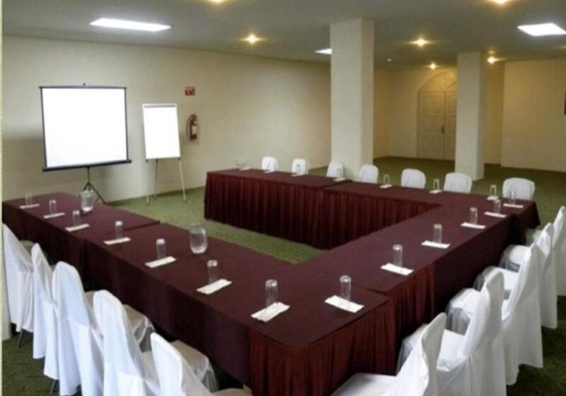 هتل San Francisco Irapuato Business Class