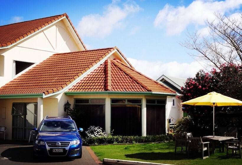 Rotorua Coachman Spa Motel