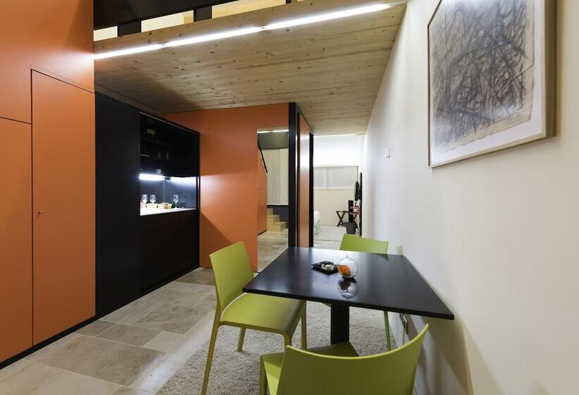 Отель Hôtel Restaurant Le Château De Besseuil, Mâcon Nord   Teritoria