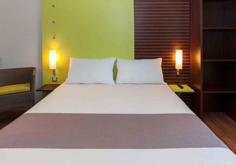 ホテル Ibis Golfe De Sainttropez