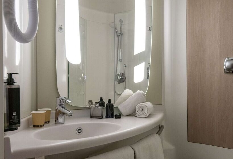 ホテル Ibis Golfe De Sainttropez