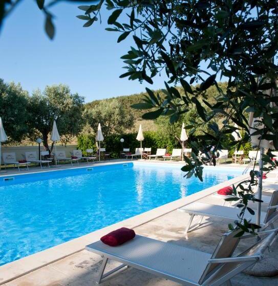 هتل Masseria Bandino & Spa