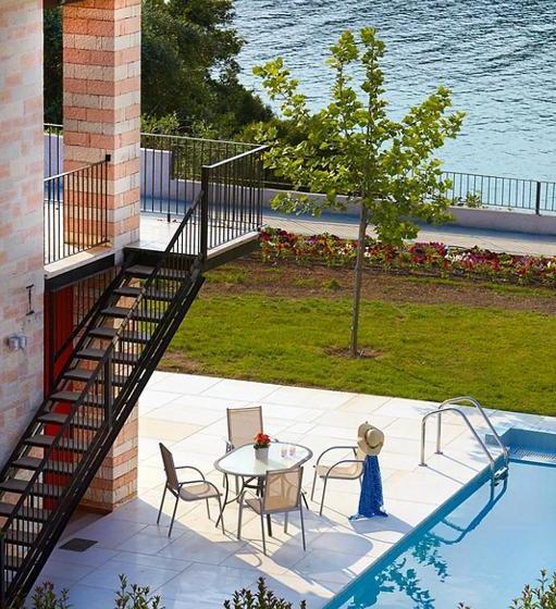 هتل Ornella Beach Resort & Villas