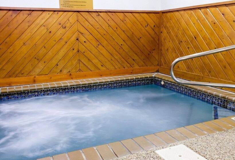 فندق Quality Inn