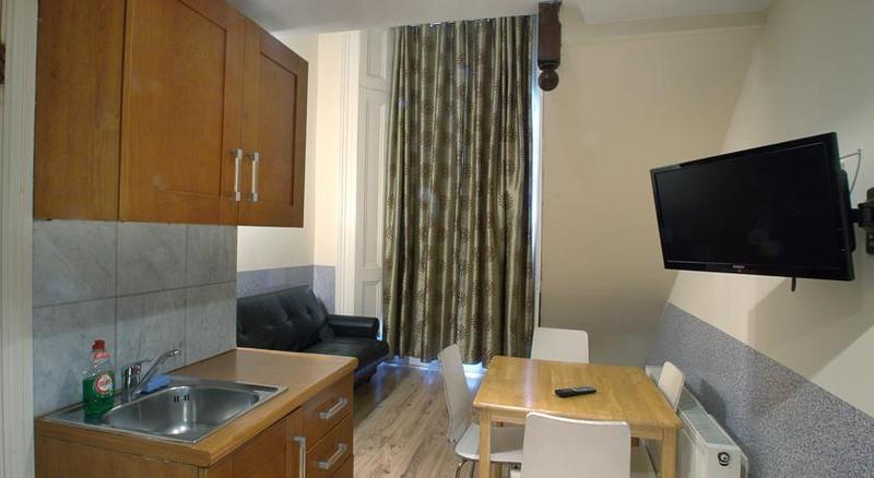 Hyde Park Economy Apartments