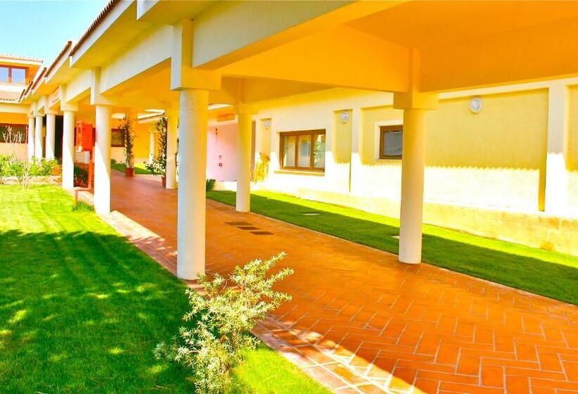 Petri Marini Hotel & Resort