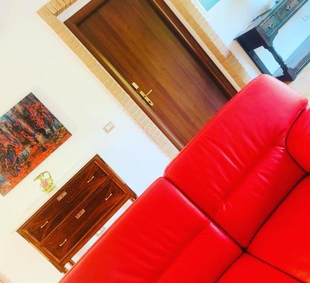 Residenza Locci  Rooms & Apartments