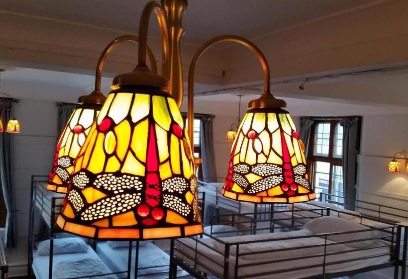 The Walrus Bar And Hostel