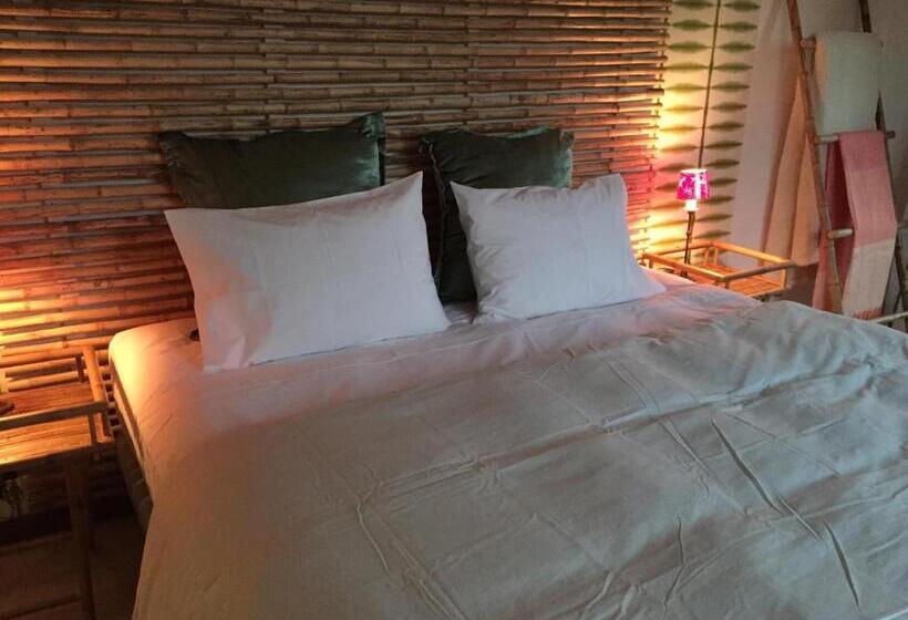 ホテル Casapapudo Boutique Suites